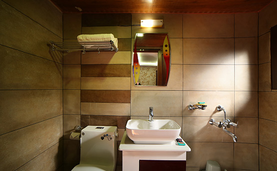 luxury houseboat
