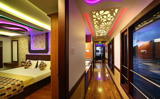luxury houseboat